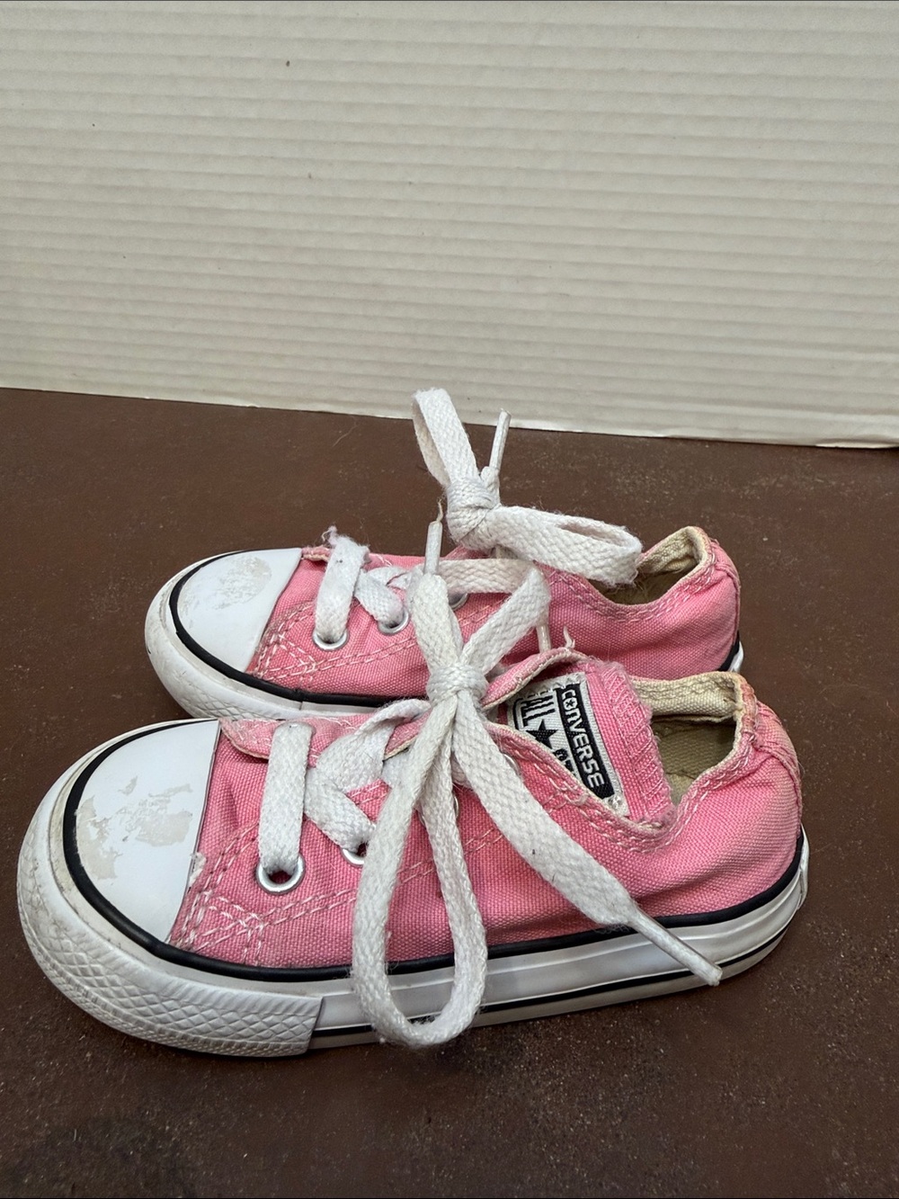 Converse Chuck Taylor All Star Pink Low-Top Canvas Sneakers, kids 6